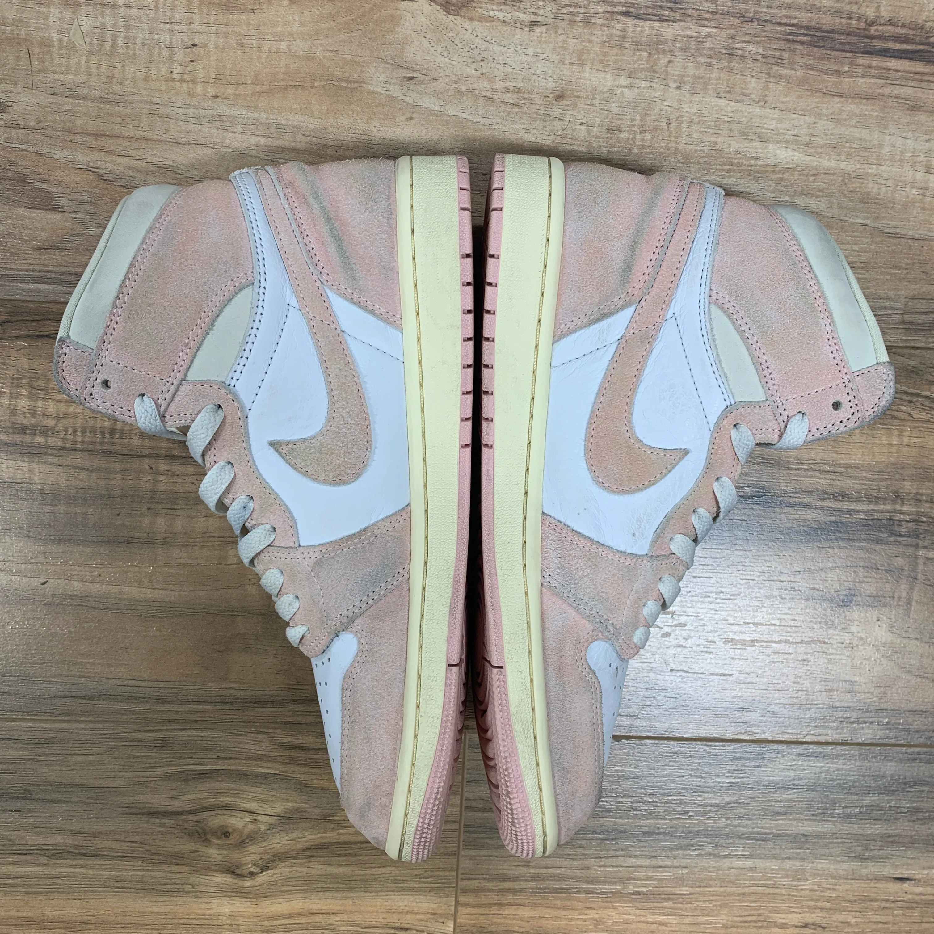 Jordan 1 'Washed Pink' Size 9.5W/8M