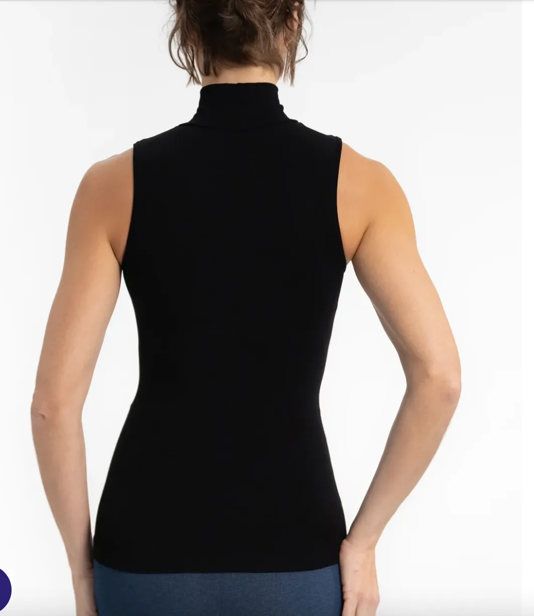 SLEEVELESS TURTLENECK TOP (2 colors)